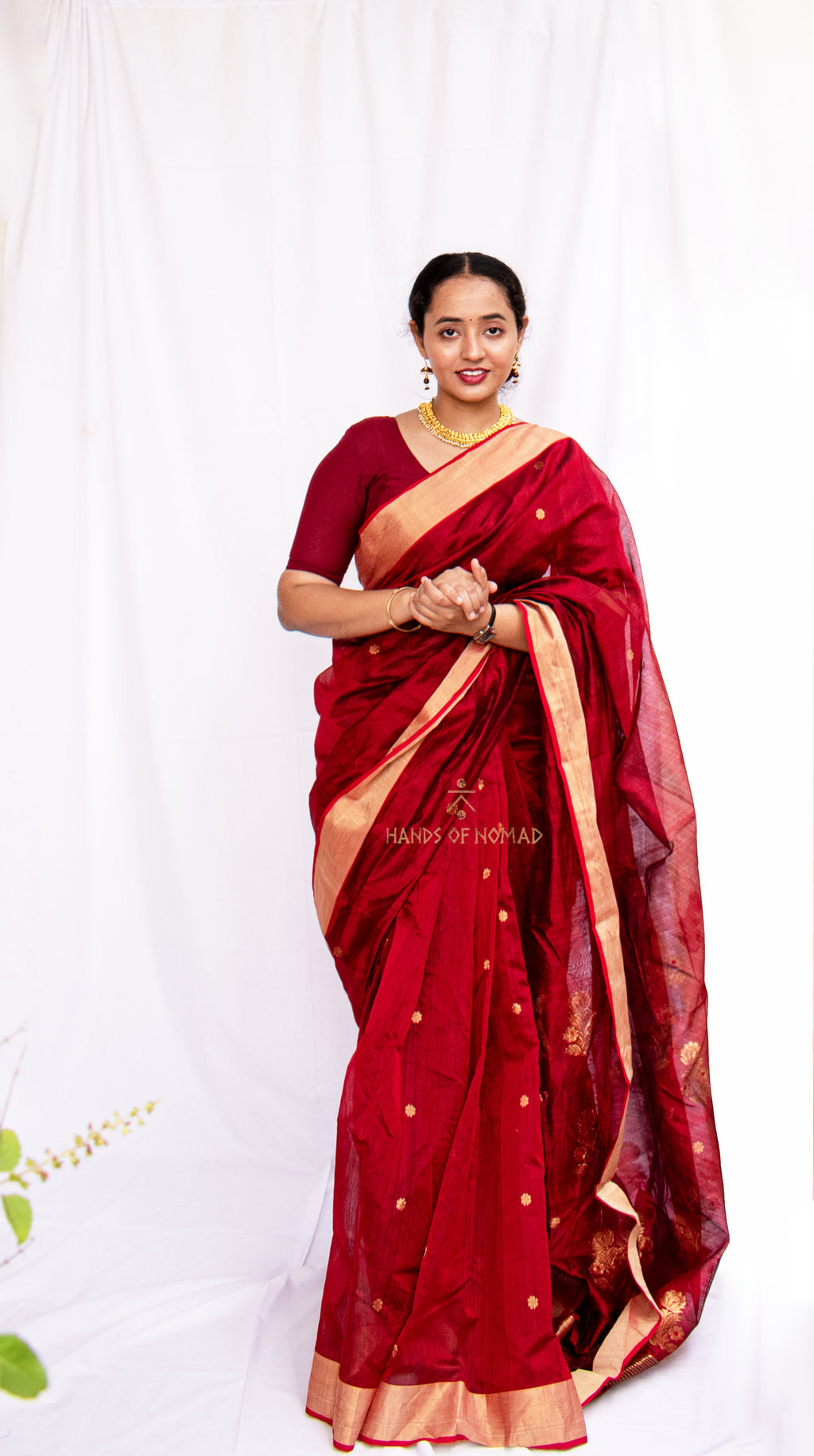 Woman wearing a Red Cotton Silk Chanderi saree 