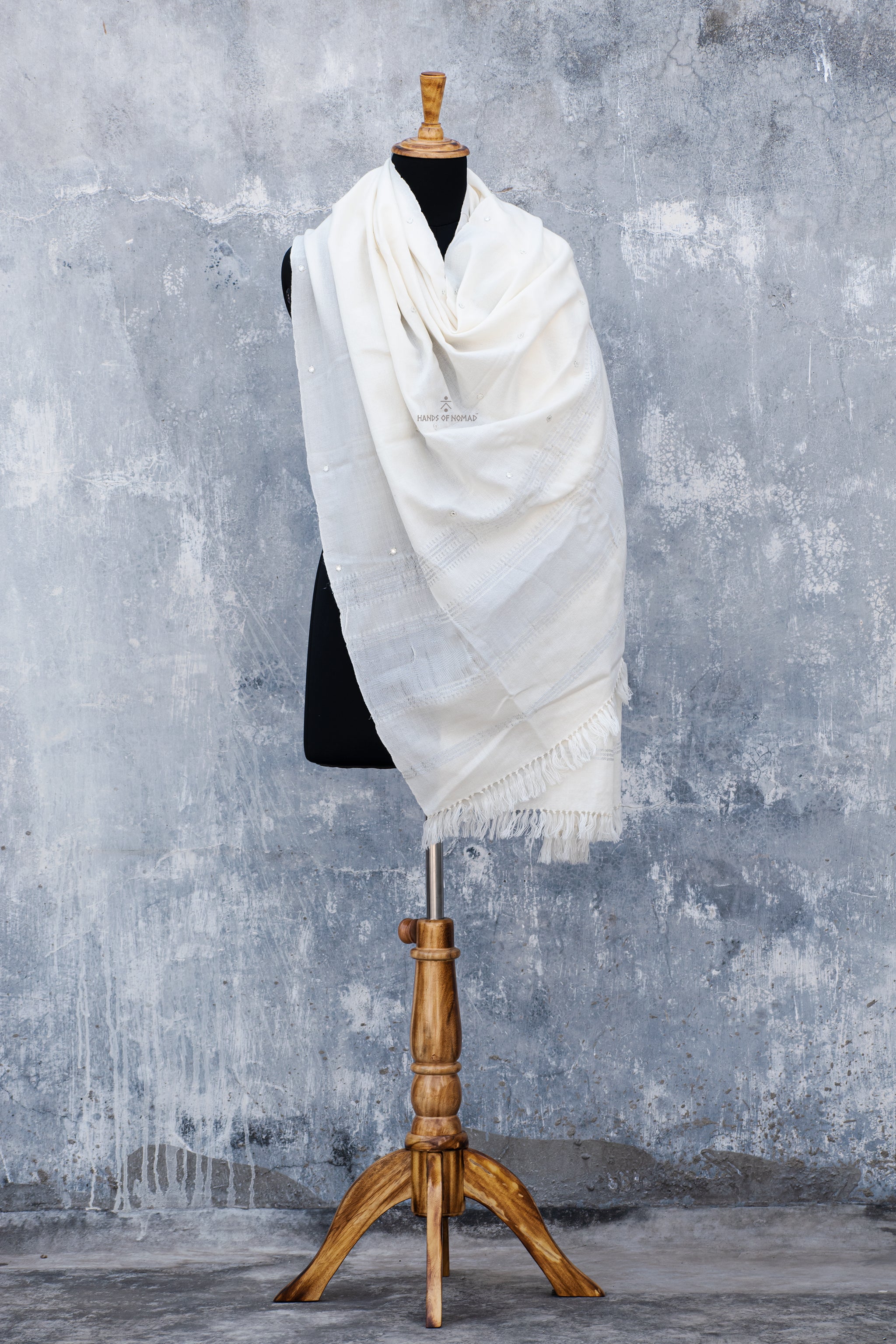 White Bhujodi Woolen Shawl