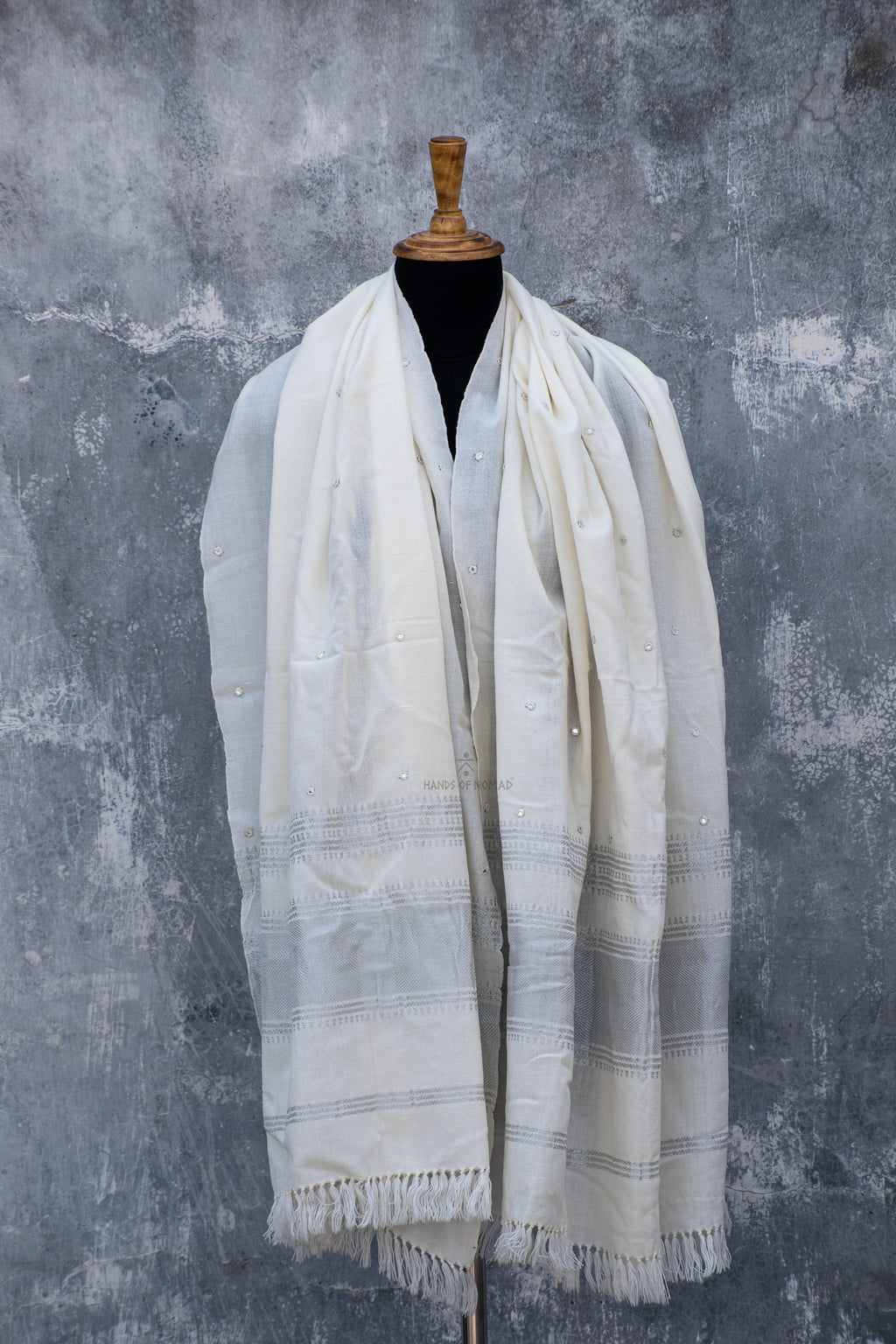 White Bhujodi Woolen Shawl